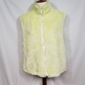 Black Mountain Outdoor Athleisu Women's Lg Activewear Green Faux Fur Zip-Up Vest